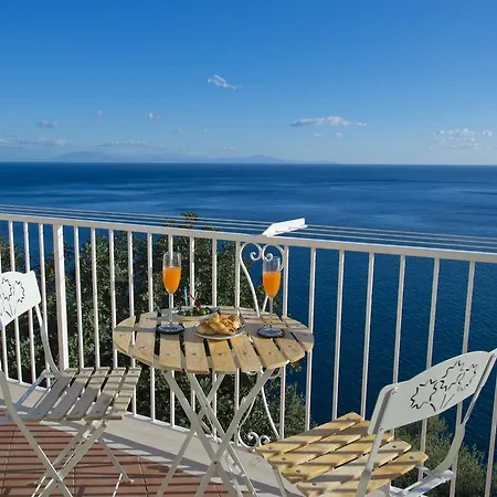 Casa Delia Holiday home *